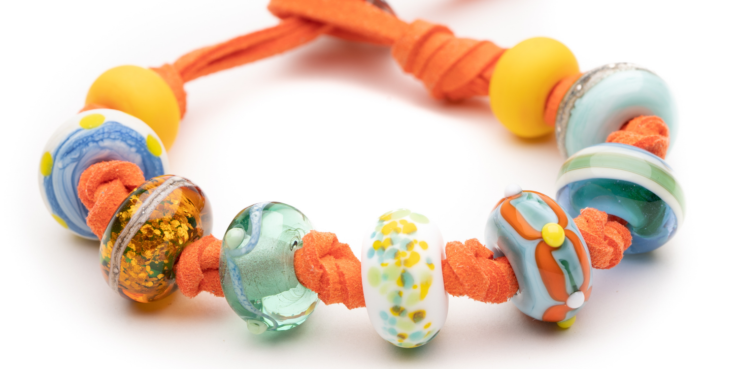 Nalu Beads’ Simple Knot Bead Bracelet Video Tutorial