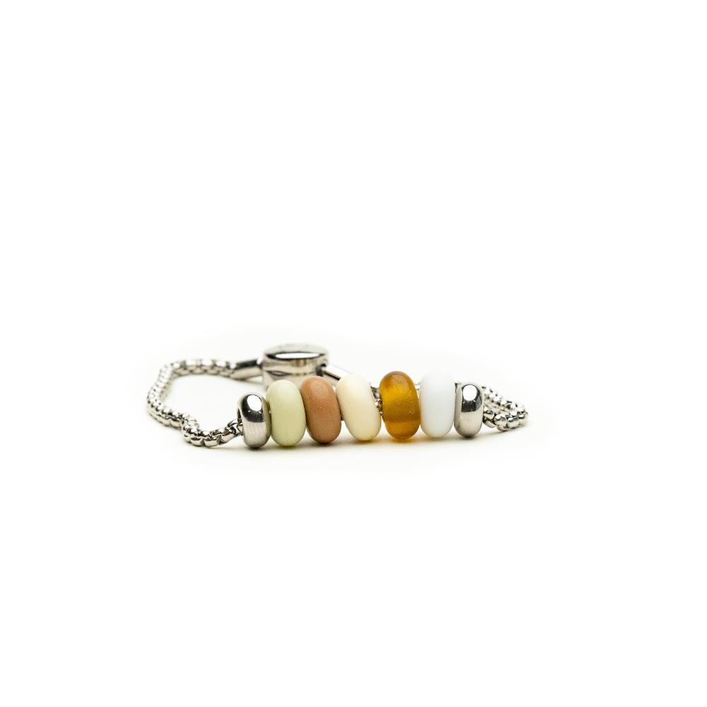 Steel silver bracelet with Nalu oyster clasp fastener with autumn shades beads.