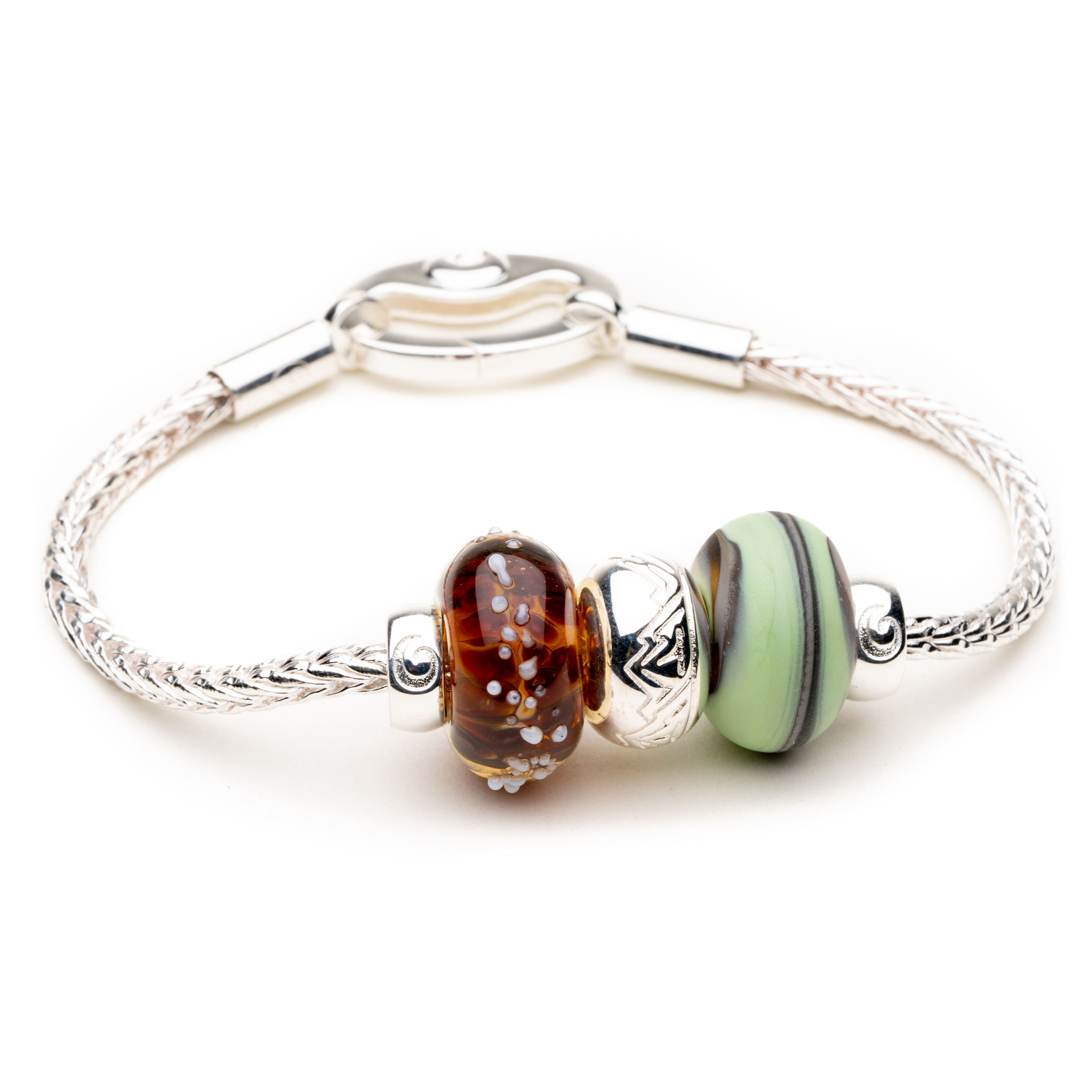 Silver chain bracelet with Murano glass beads.